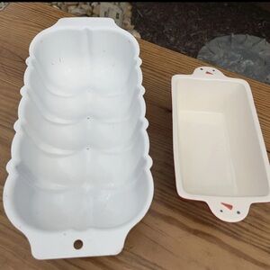 Nordic Ware Alpine Forest burgundy Loaf Pan&Hallmark  mini snowman loaf pan